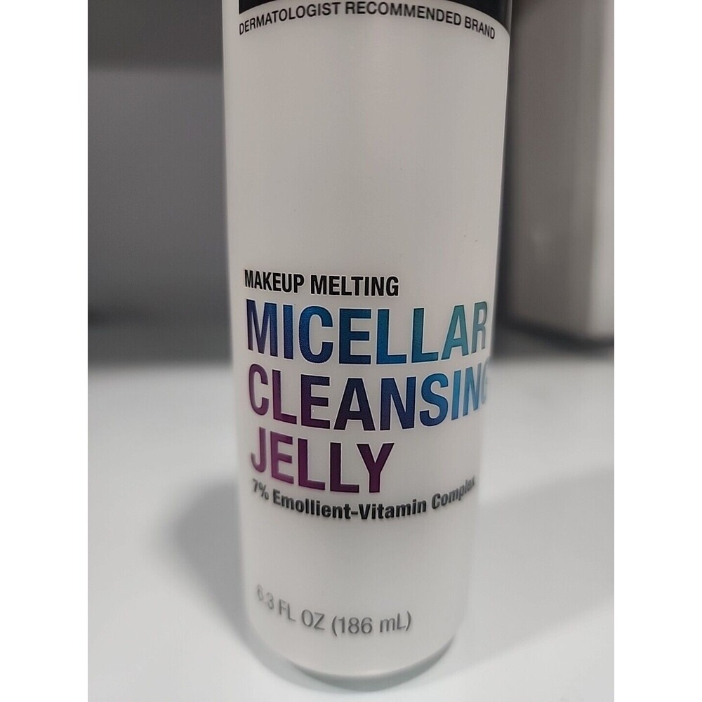 Neutrogena Makeup Micellar Milk 7Vitamin Complex Soothing Fragrance-Free - Picture 2 of 3